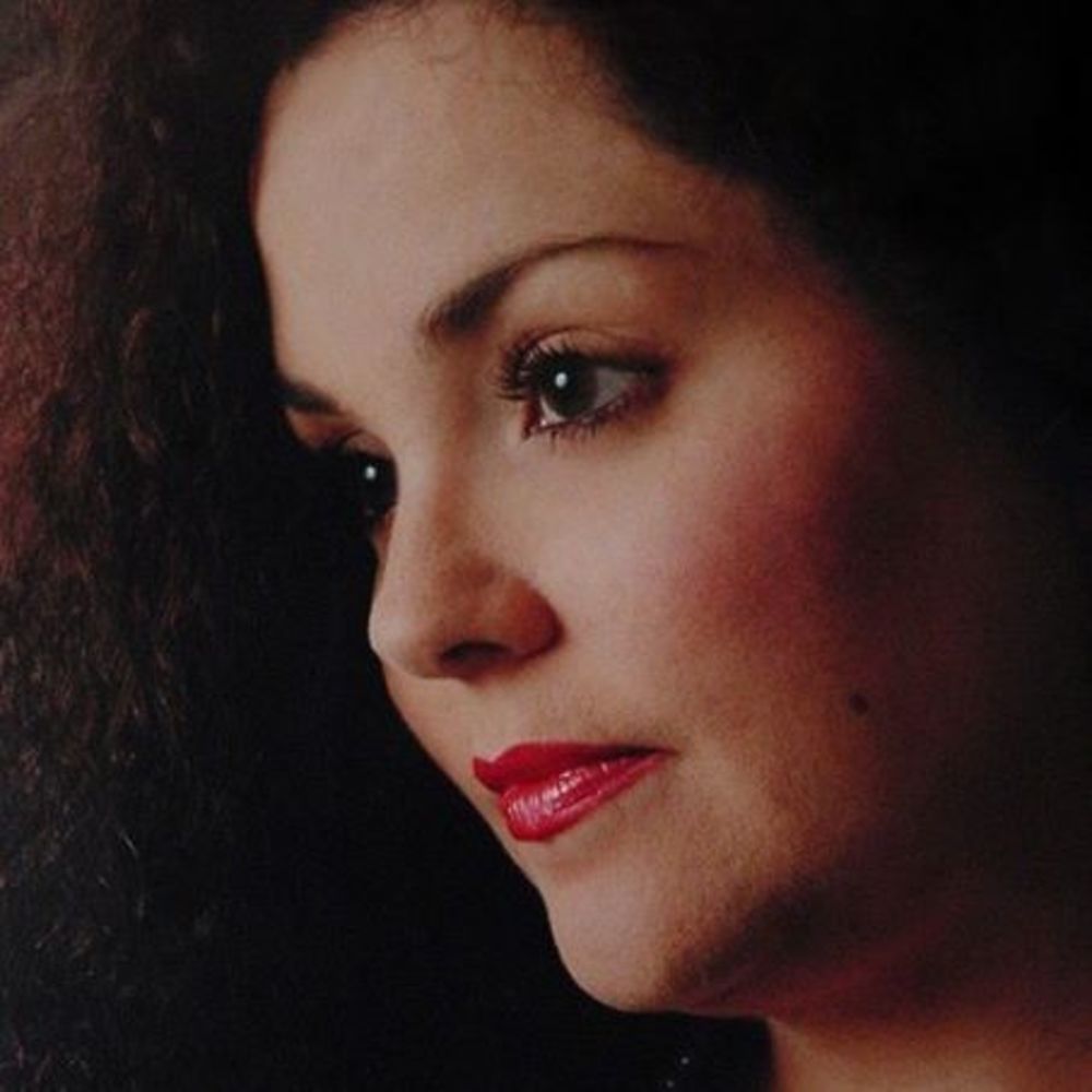 Meet your Posher, Cerise